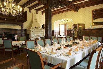 Hotel & Wasserschloss Westerburg 4*