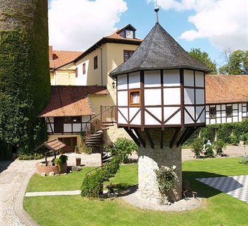& Wasserschloss Westerburg 4* Westerburg (Saxony-Anhalt)